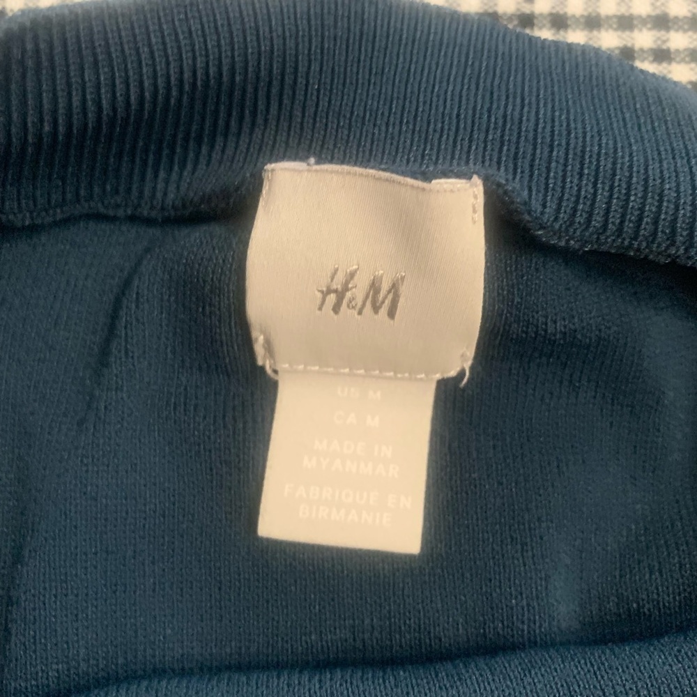 H&M Navy Women's Crew Neck Sweater - Picture 2 of 5